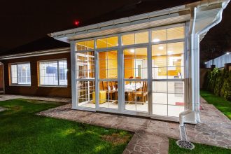 Véranda sur mesure : pourquoi c’est une bonne option pour Bostens et environs ?